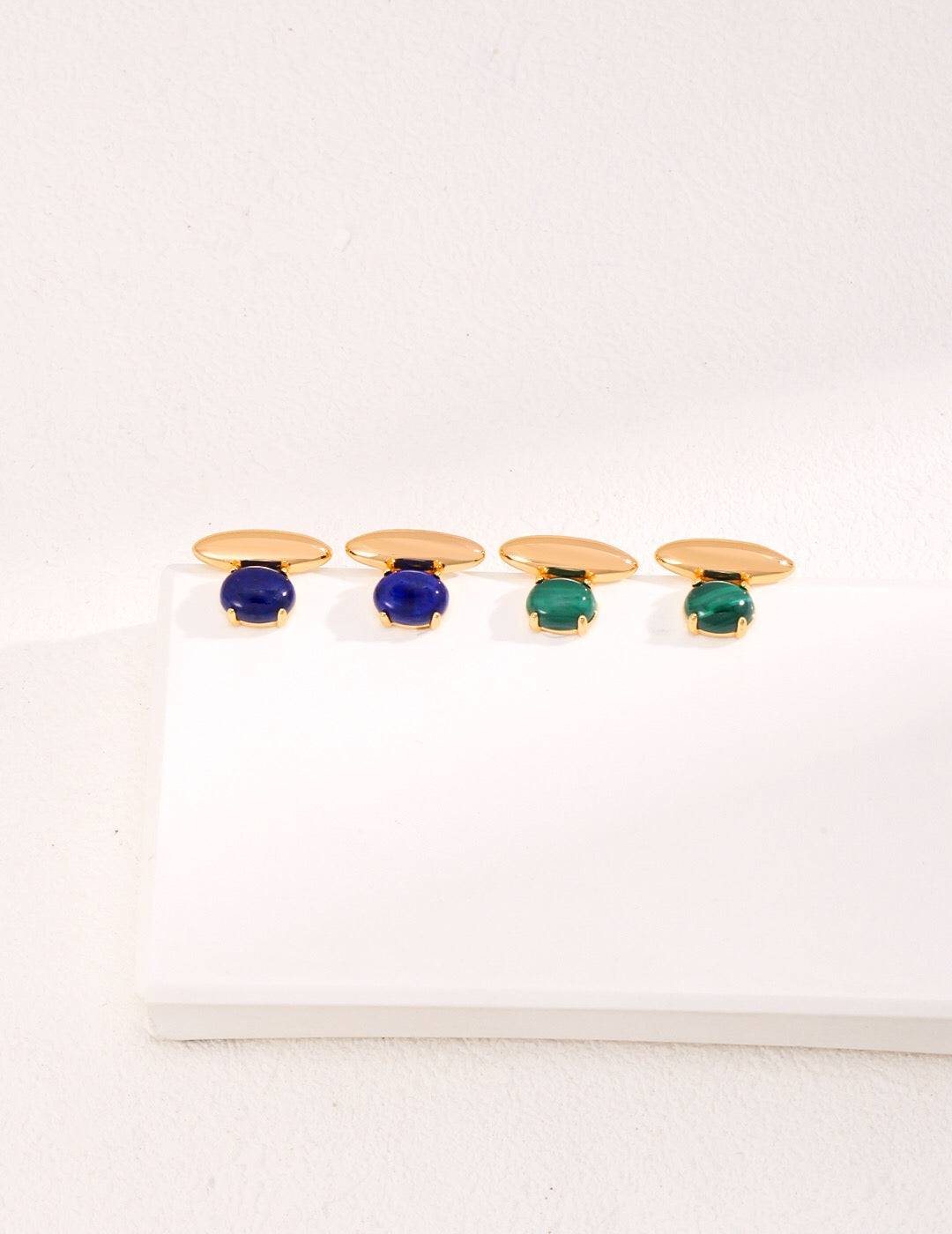 💙 Clous d’Oreilles Lapis-Lazuli – Élégance & Énergie