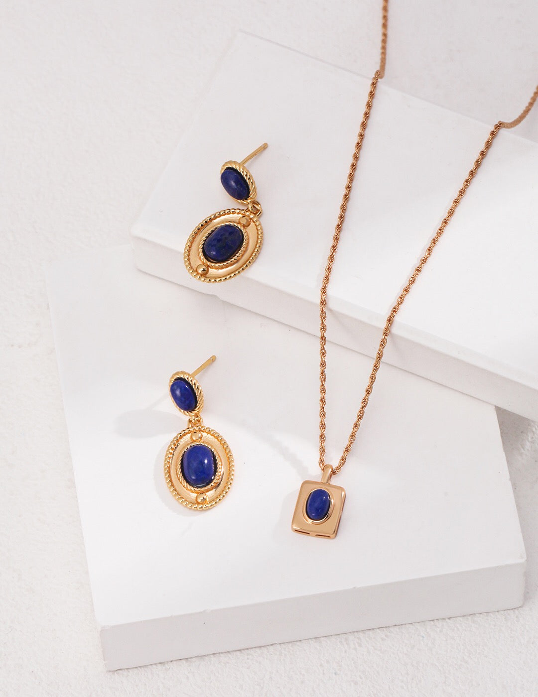 🌌Boucles Pendantes Lapis-Lazuli – Élégance Naturelle