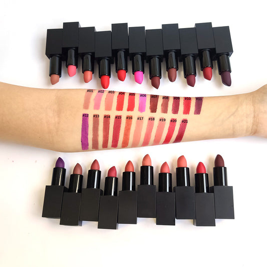💄 Rouge Mat – Couleur Riche & Douceur
